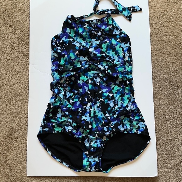 SPEEDO Blue, Purple and Green Floral Halter St Swimsuit size XL SUMMER SALE $ 20 - Picture 1 of 6